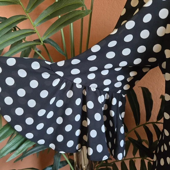 3/$25 INC International Concepts Polka Dot Blouse Black White XL Ruffle Sleeve - Picture 5 of 10